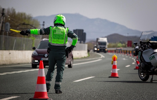 Un motorista, de 51 años, herido leve tras sufrir una caída en la ronda PA-30, en Orkoien