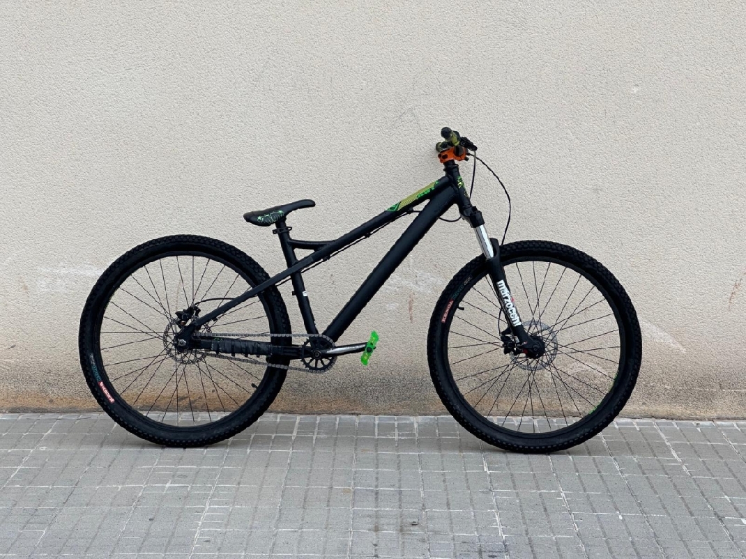 Roban tres bicicletas en el puente entre Erripagaña y Burlada: se solicita colaboración ciudadana para recuperarlas