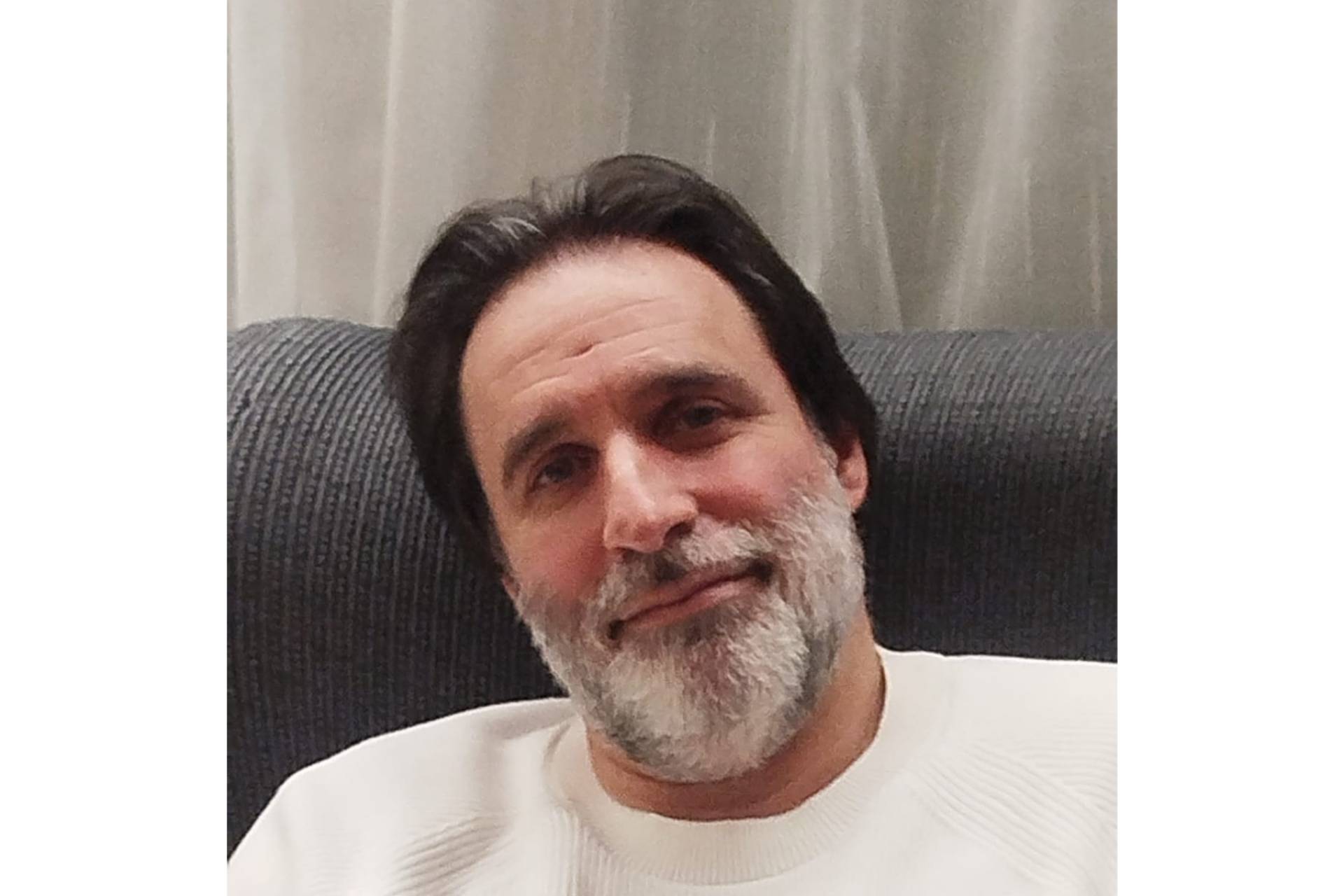 Luis Miguel Mourareu Torres abre con ´La llave del nuevo mundo´ una grieta en la realidad; entre la ternura rural y el despertar espiritual.