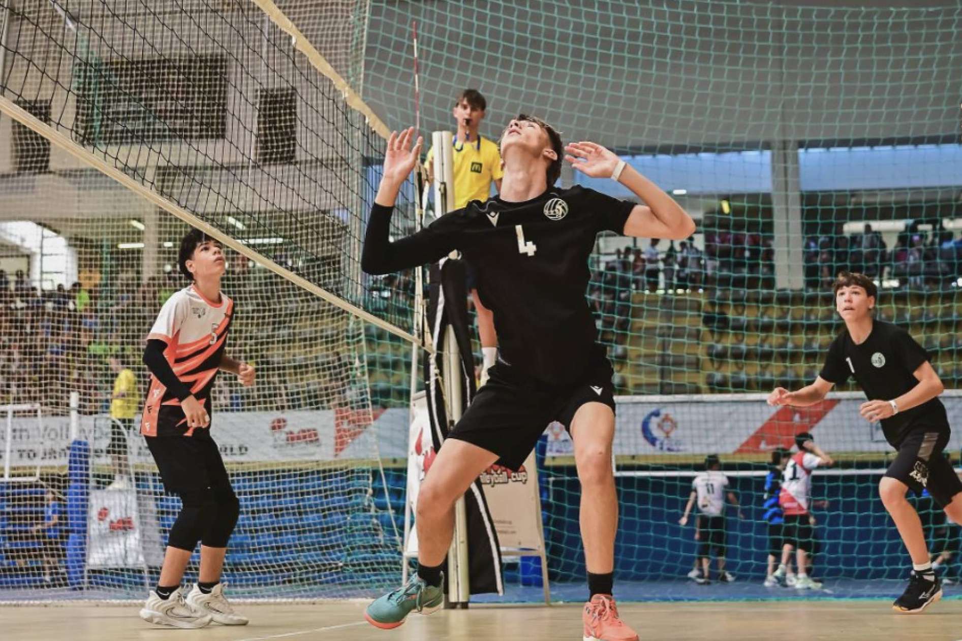 El Club voleibol ABV de Boadilla del Monte se lleva el oro en el mayor torneo internacional en Espinho