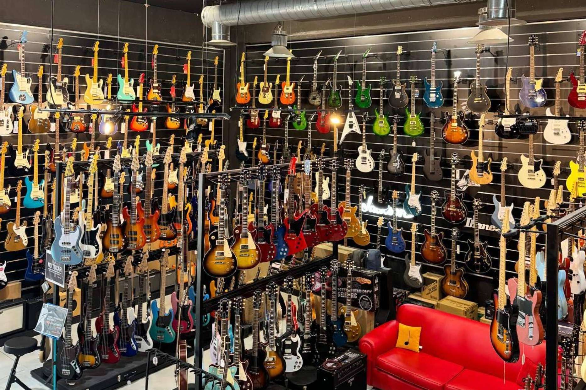 Musicopolix, una empresa especialista para guitarristas profesionales