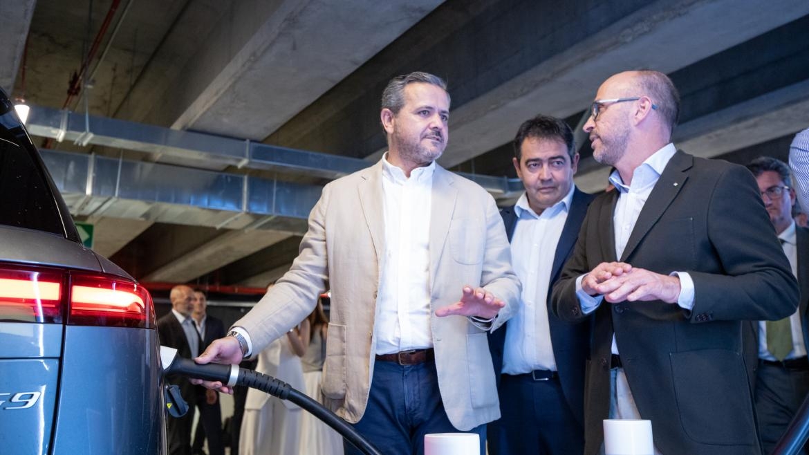 Madrid estrena en Nuevos Ministerios el mayor punto de recarga eléctrica