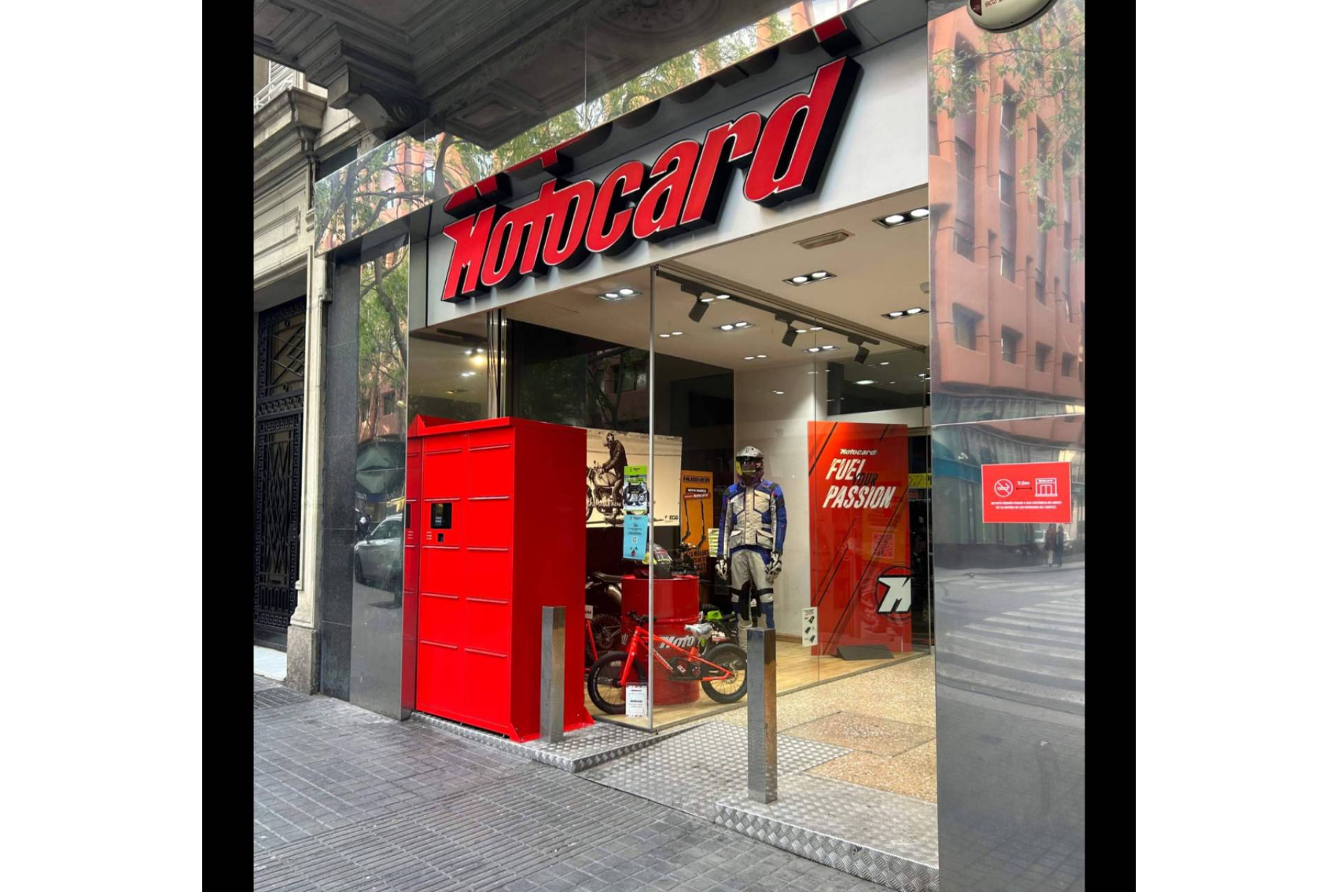 Setroc marca tendencia en España con taquillas inteligentes personalizadas y modulares