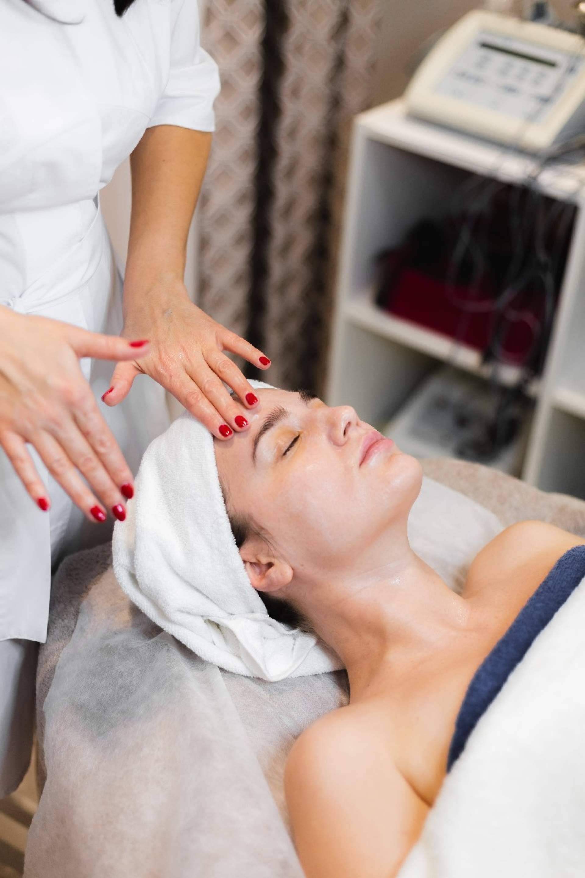 Llena Tu Centro ayuda a centros de estética a aumentar su facturación con un sistema probado de marketing